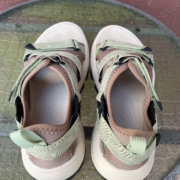 Teva Grandview Max Hiking Sandals Size 9 - Picture 6 of 10